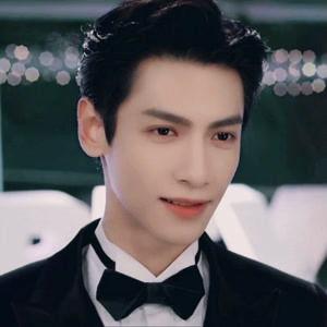 罗云熙个人资料多大,青春洋溢的影视新星，才华横溢的歌手与舞者